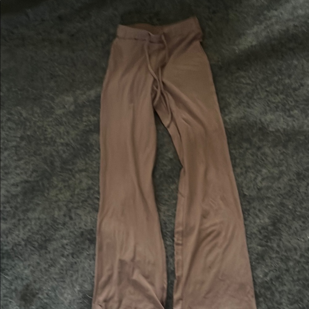 Elegant Women's Tan Pants